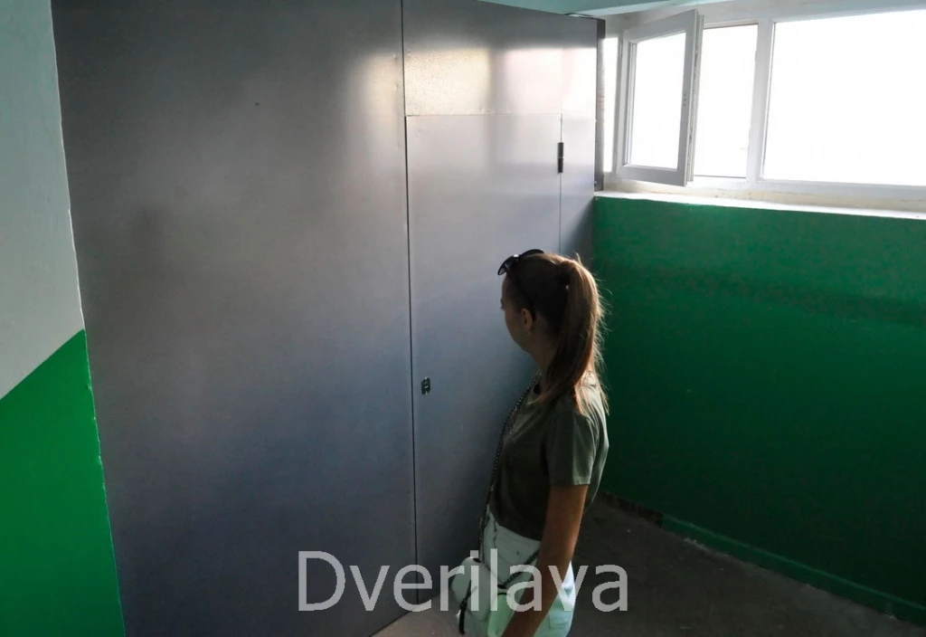 Если вы хотите поставить тамбурную дверь законно и безопасно, доверьте это профессионалам